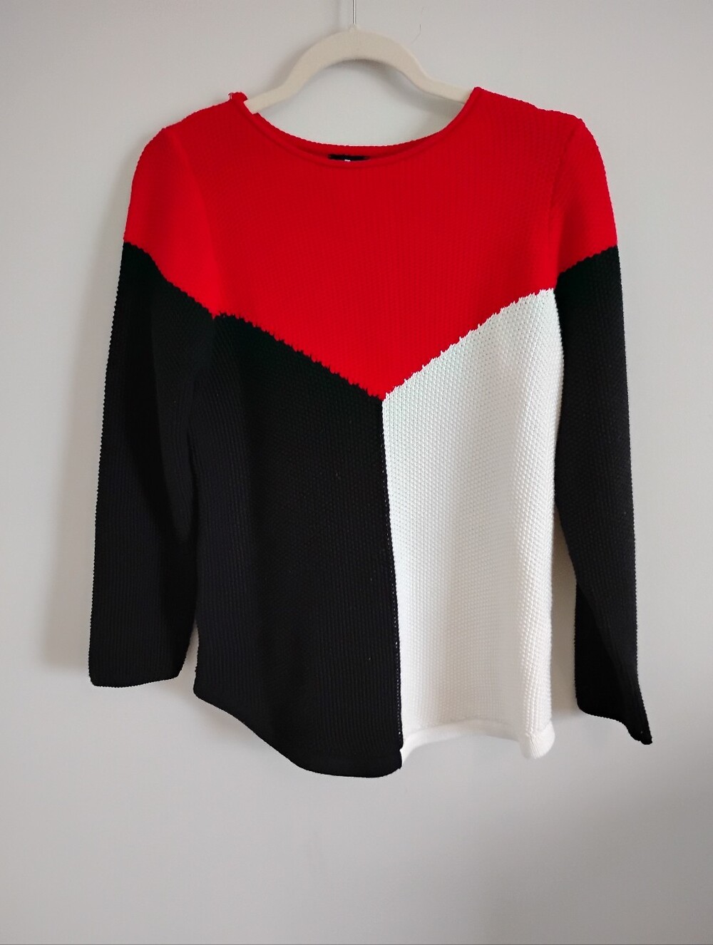 GO GEORGIA BULLDOGS Marble Colorblock Crew neck Sweater - Red, Black & White